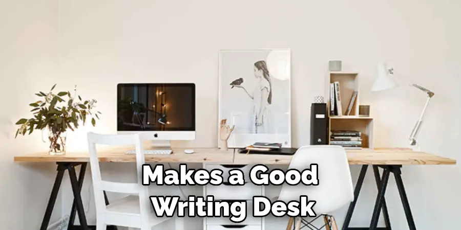 Makes a Good Writing Desk