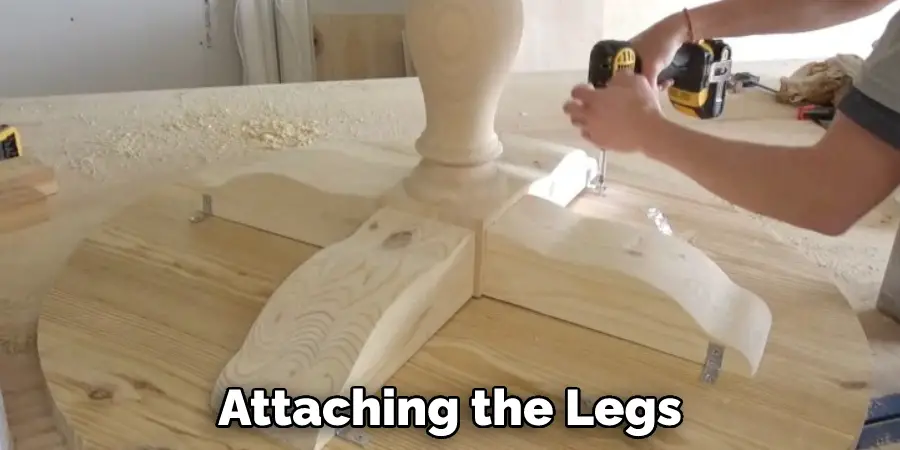 Attaching the Legs