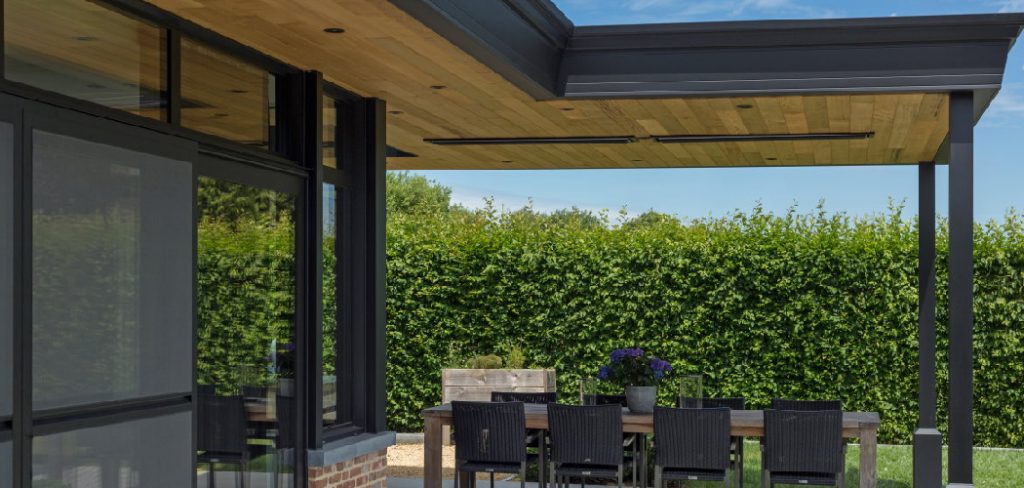 How to Enclose a Pergola