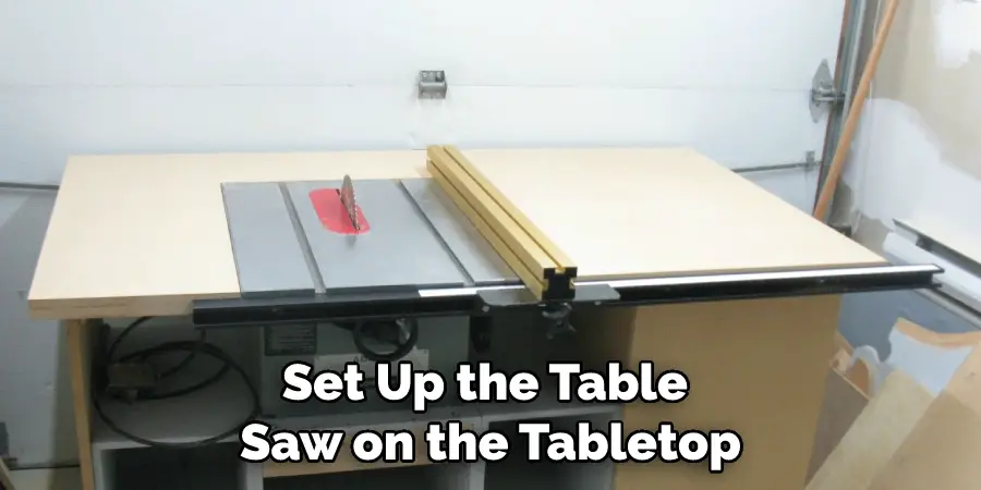 Set Up the Table Saw on the Tabletop