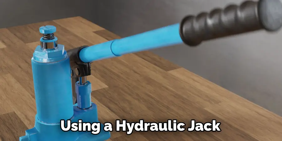 Using a Hydraulic Jack