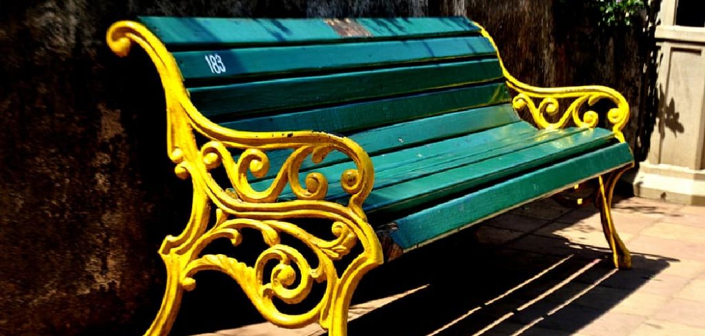 How to Paint a Wooden Bench