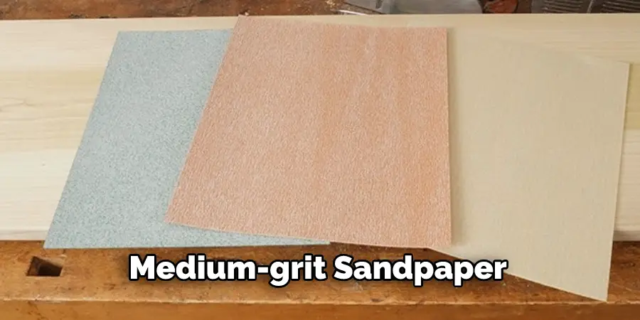 Medium-grit Sandpaper