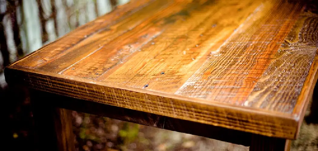 How to Remove Varnish from Wood with Vinegar