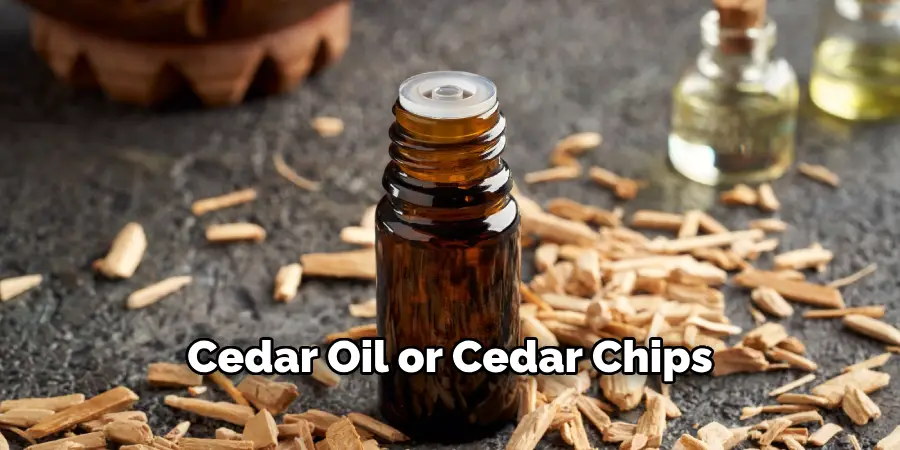 Cedar Oil or Cedar Chips