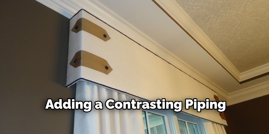 Adding a Contrasting Piping