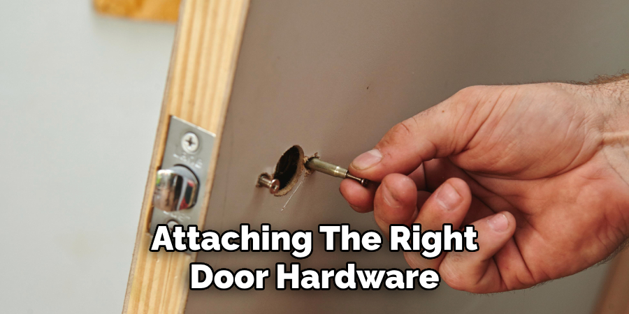 Attaching the Right Door Hardware