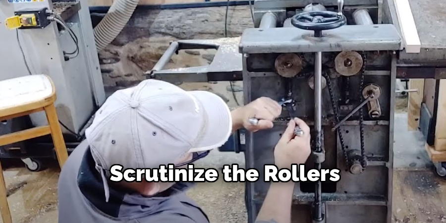 Scrutinize the Rollers