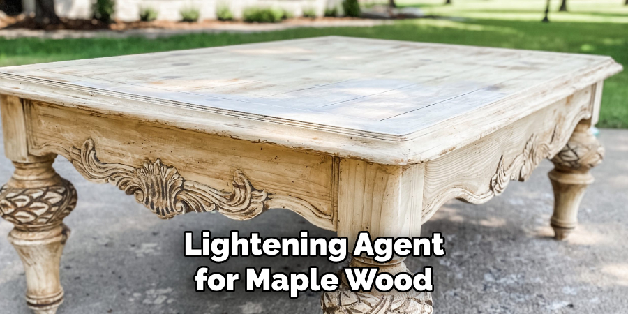 Lightening Agent for Maple Wood