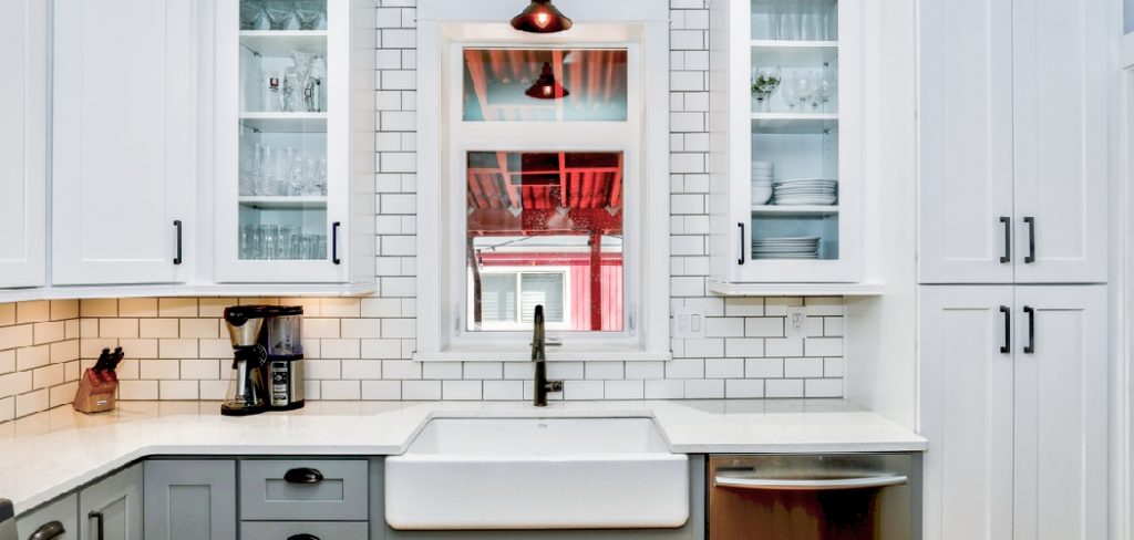 How to Clean Hardware from Cabinets