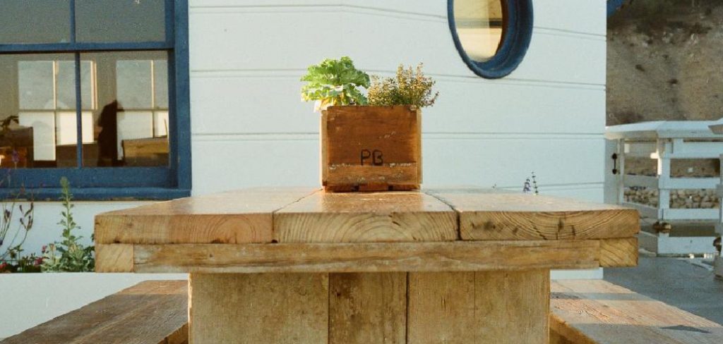 How to Make a Wood Plant Stand