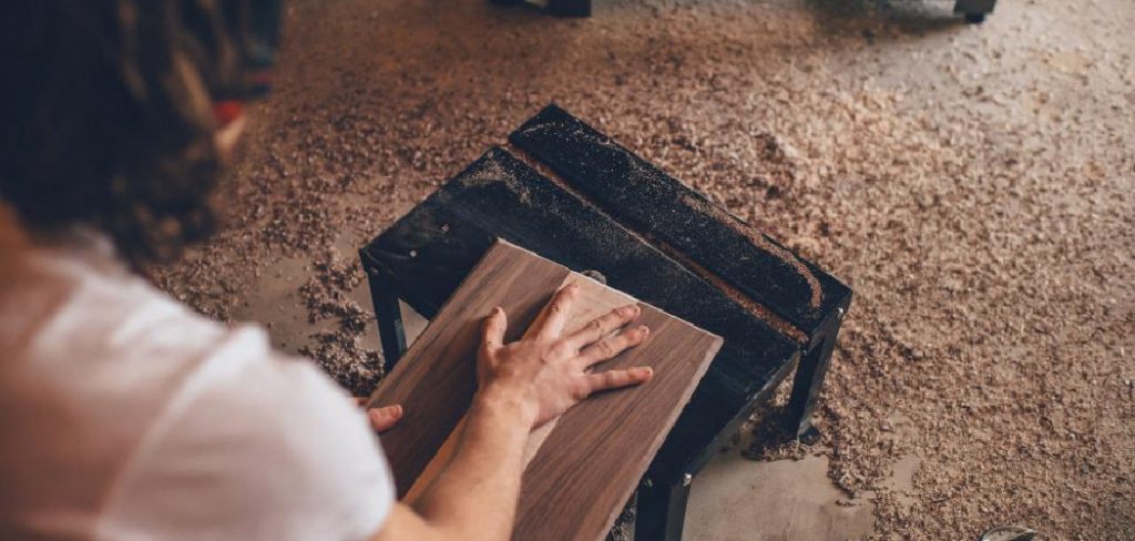 How to Refinish Oak Table