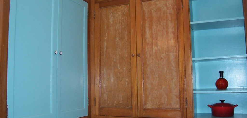 How to Paint Wooden Cabinet