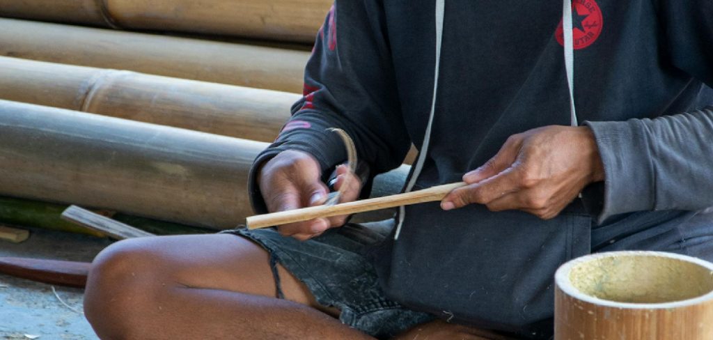 How to Smooth a Wooden Flute