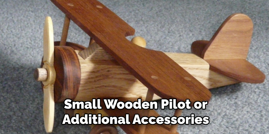 Small Wooden Pilot or Additional Accessories