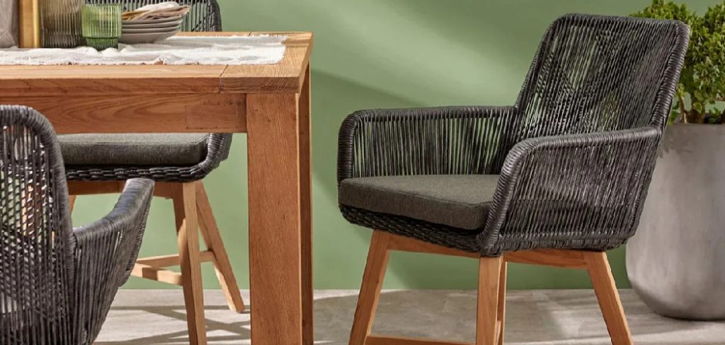 How to Sterilize Wooden Chair
